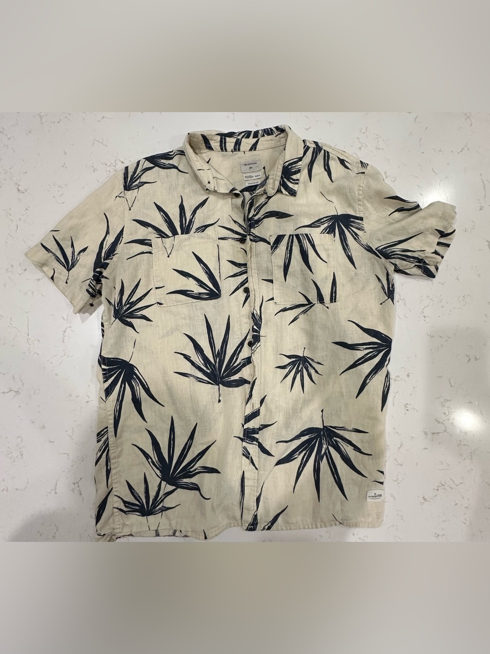 Men’s quicksilver button up